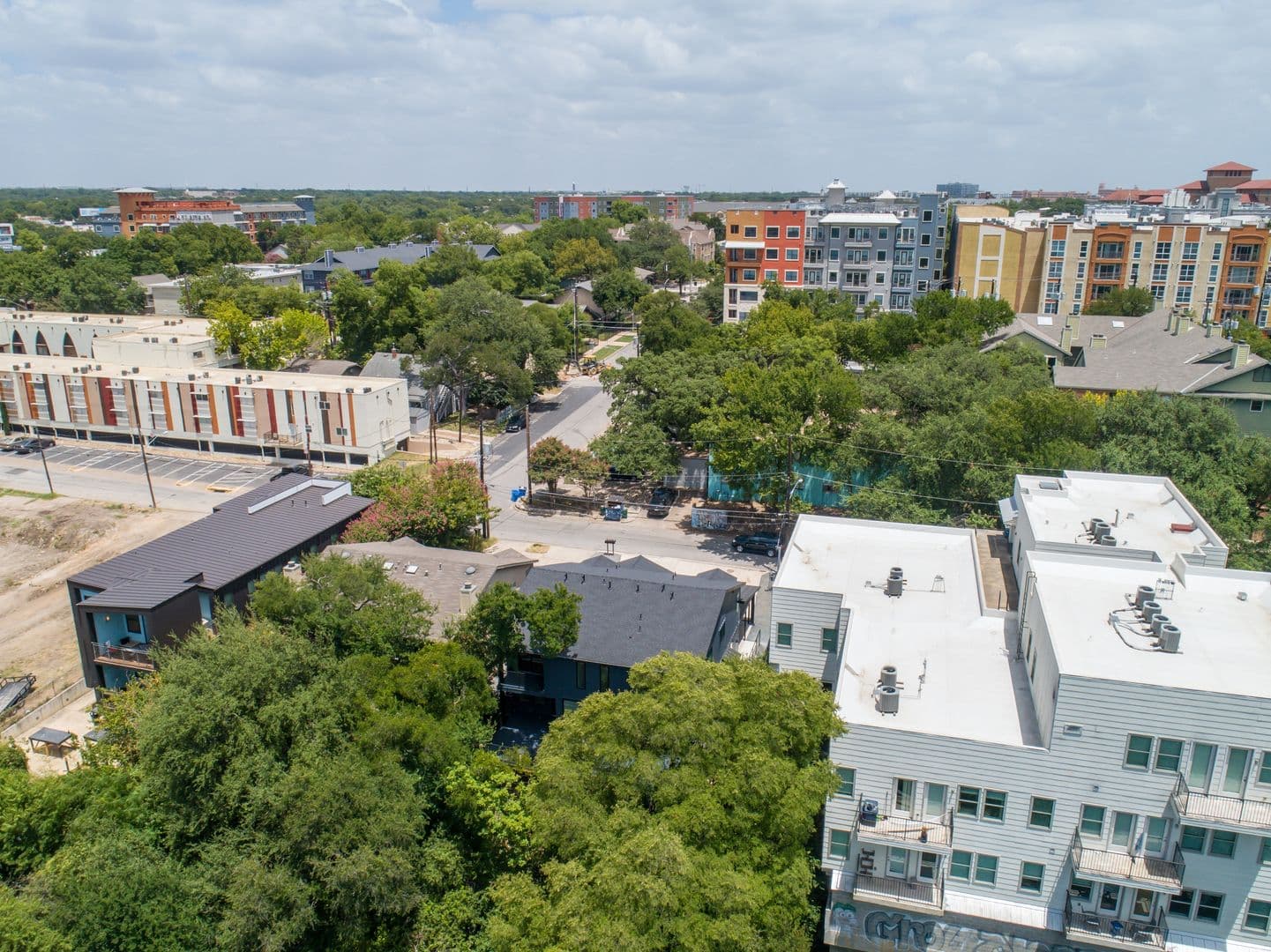 Austin Apartment: 2710 San Pedro Street