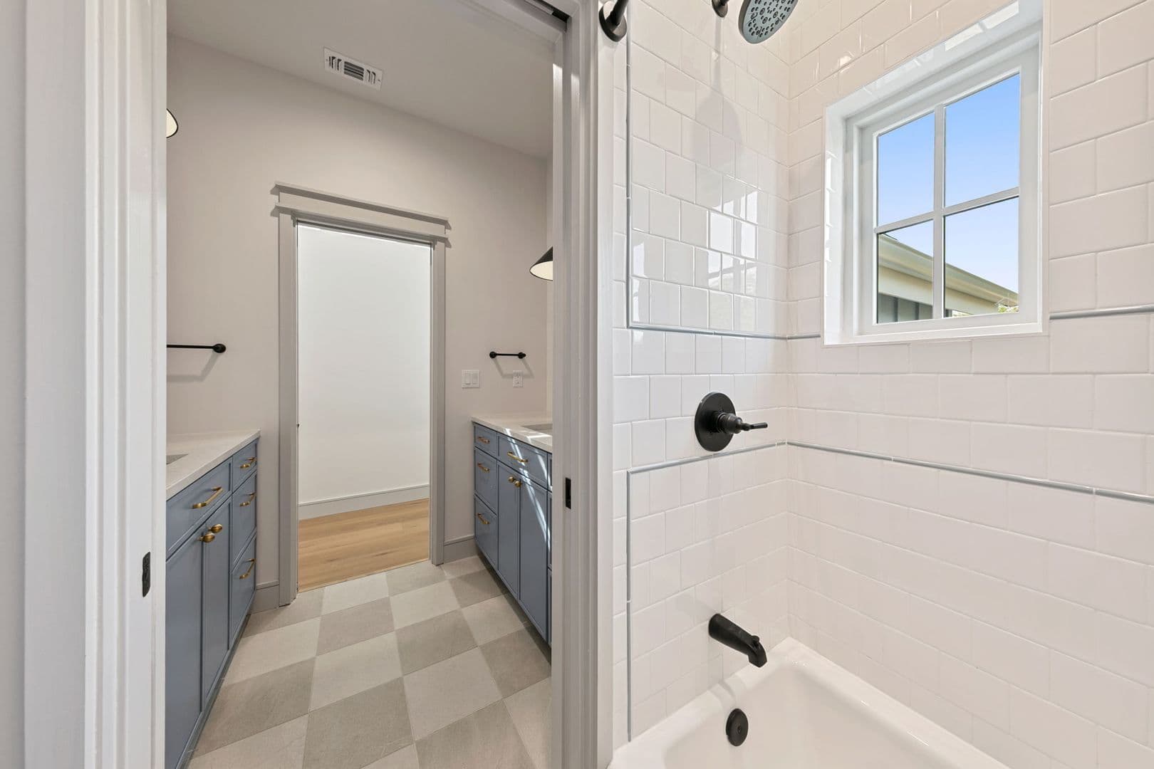 Austin Apartment: 917 E 37th Street