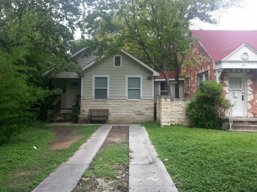 Austin Apartment: 818 East 30th Street