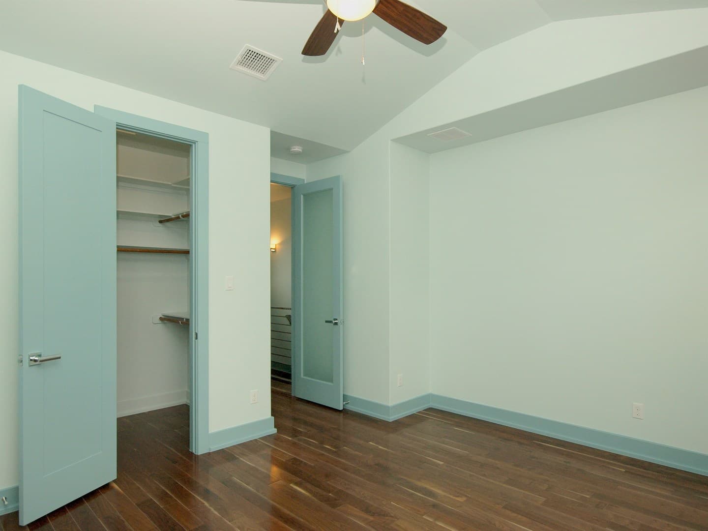 Austin Apartment: 306 Franklin Blvd