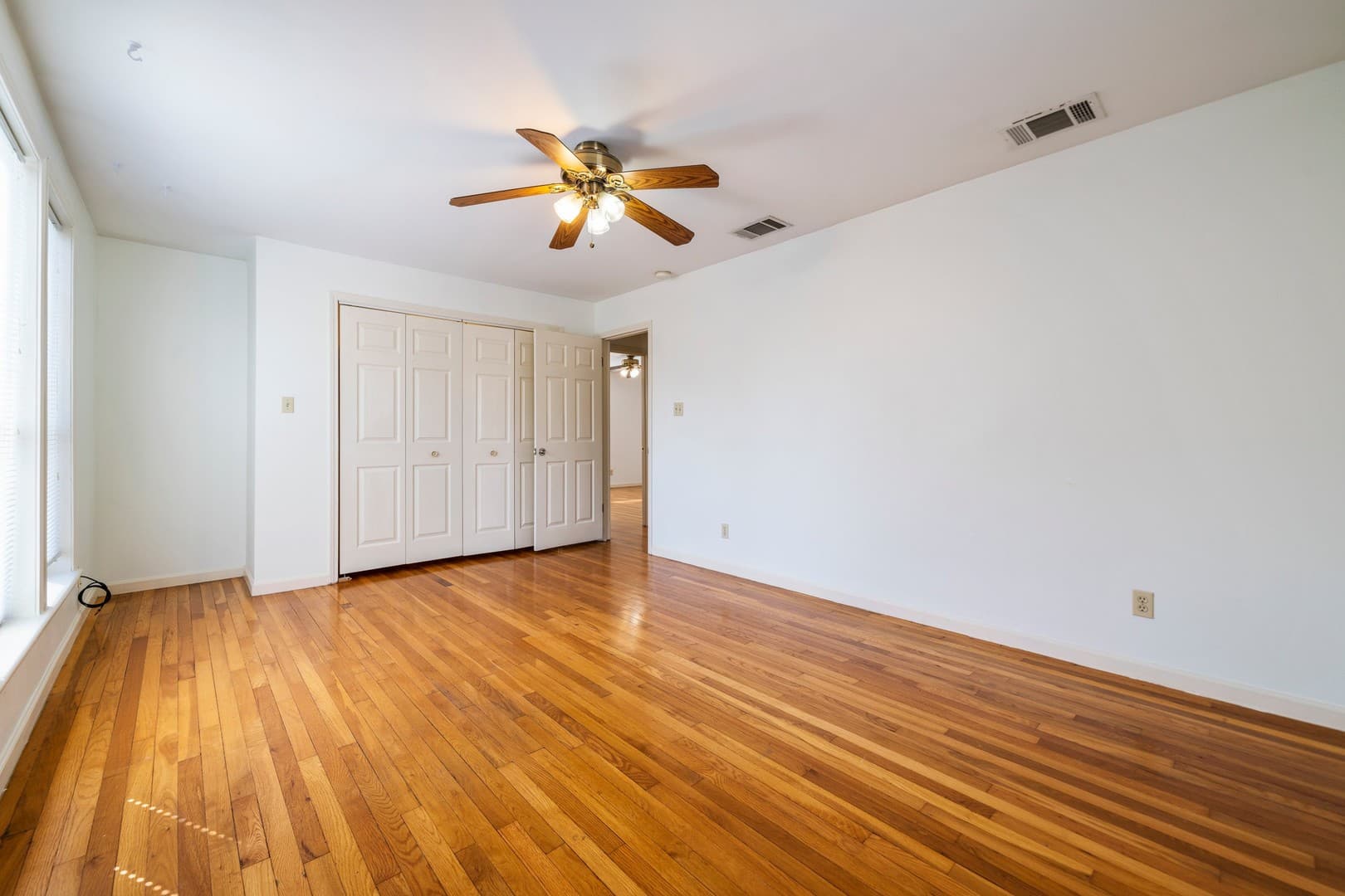 Austin Apartment: 909 East 38th Street