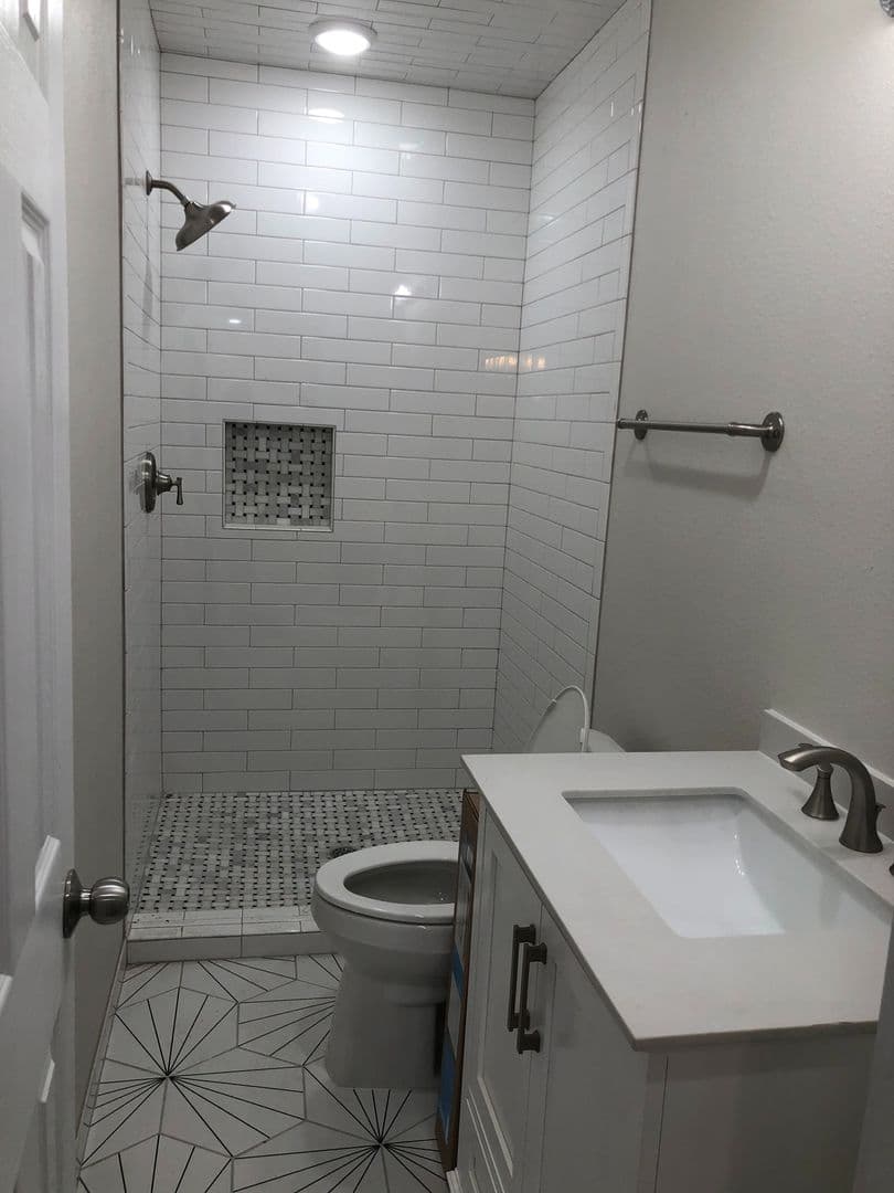 Austin Apartment: 3213 Hampton Road