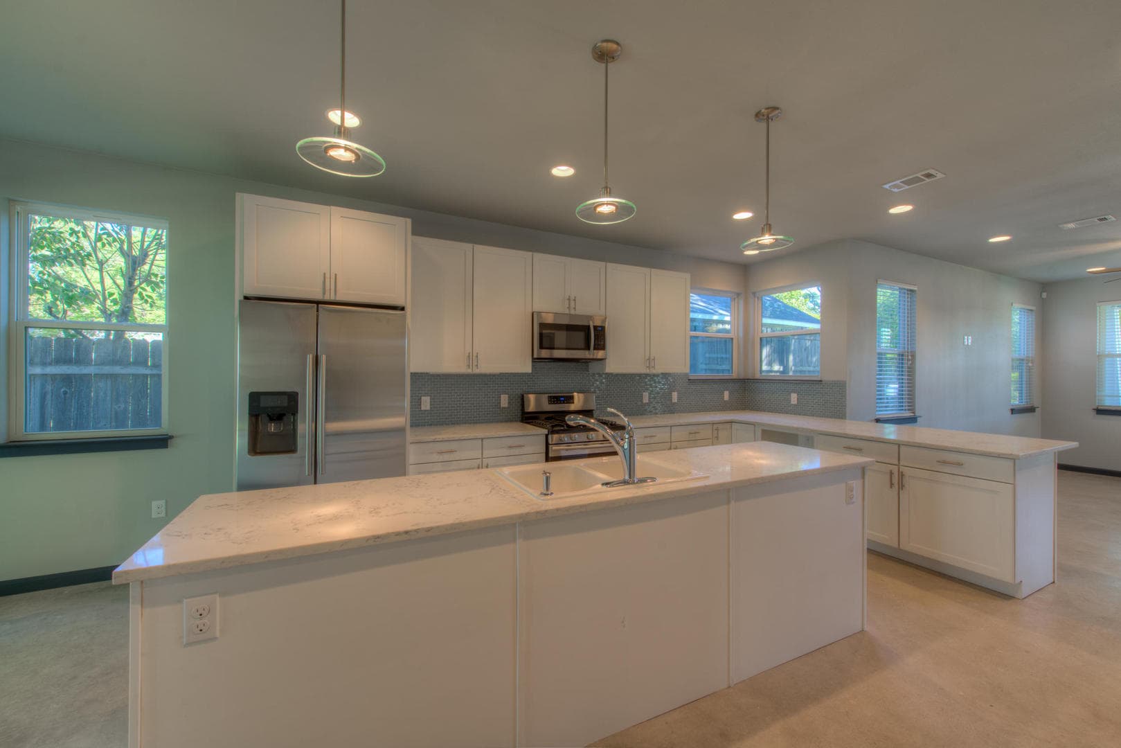 Austin Apartment: 3704 Harmon Ave