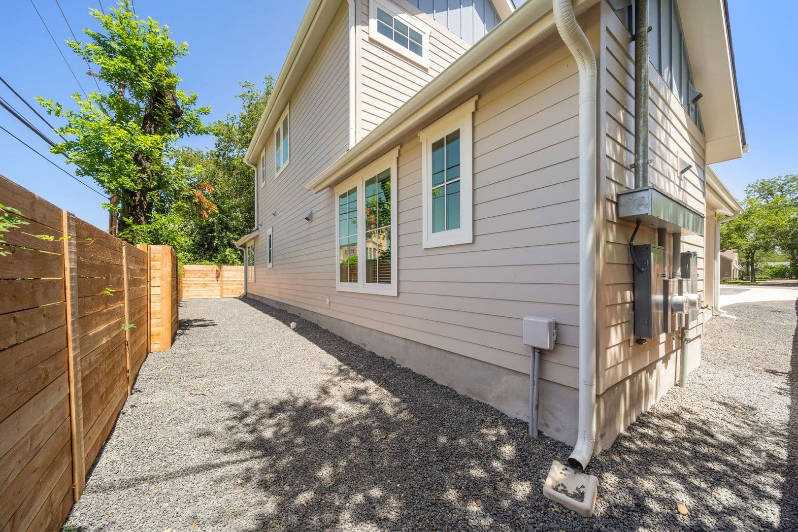 Austin Apartment: 917 E 37th Street