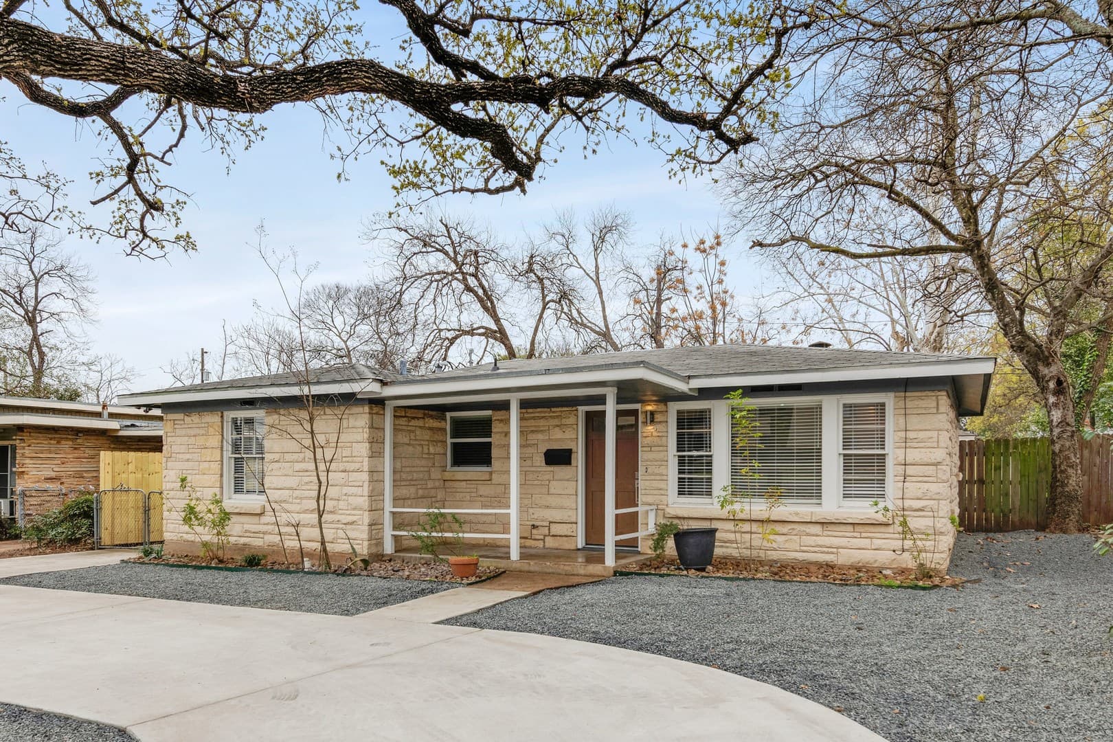 Austin House: 1021 East 45th Street