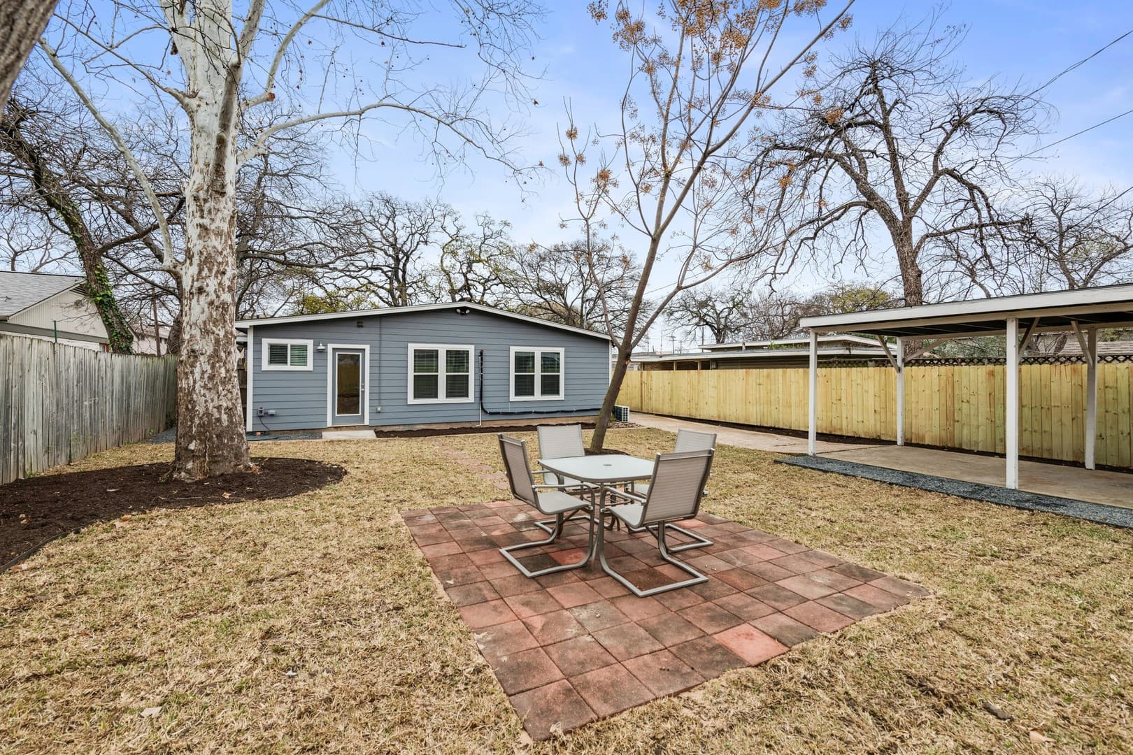 Austin House: 1021 East 45th Street