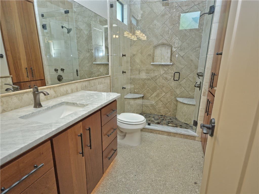 Austin Apartment: 722 Harris Avenue