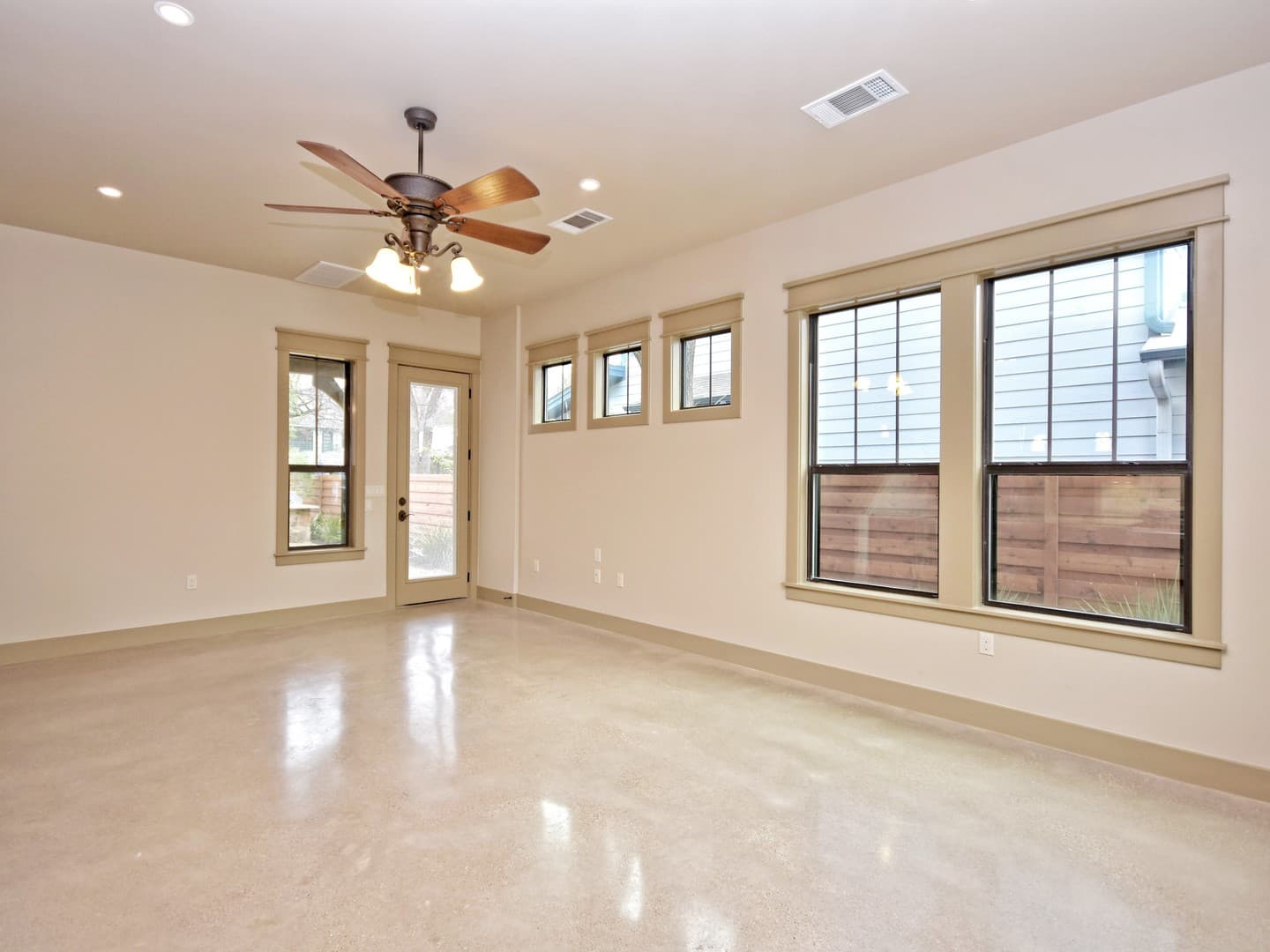 Austin Apartment: 716 Harris Avenue