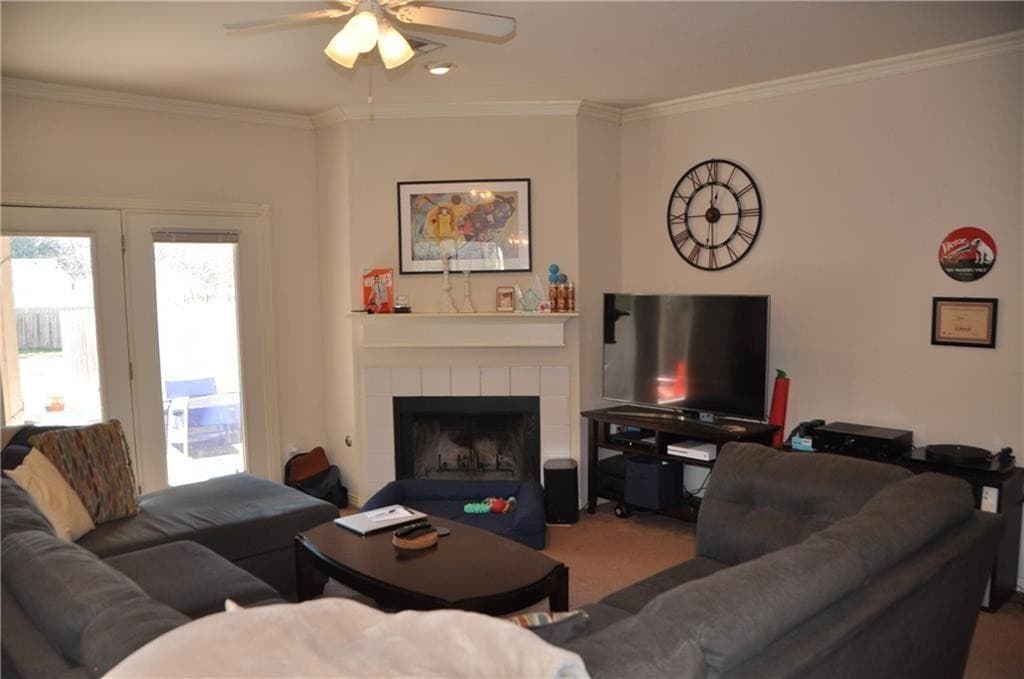 Austin Apartment: 609 East 49th Street