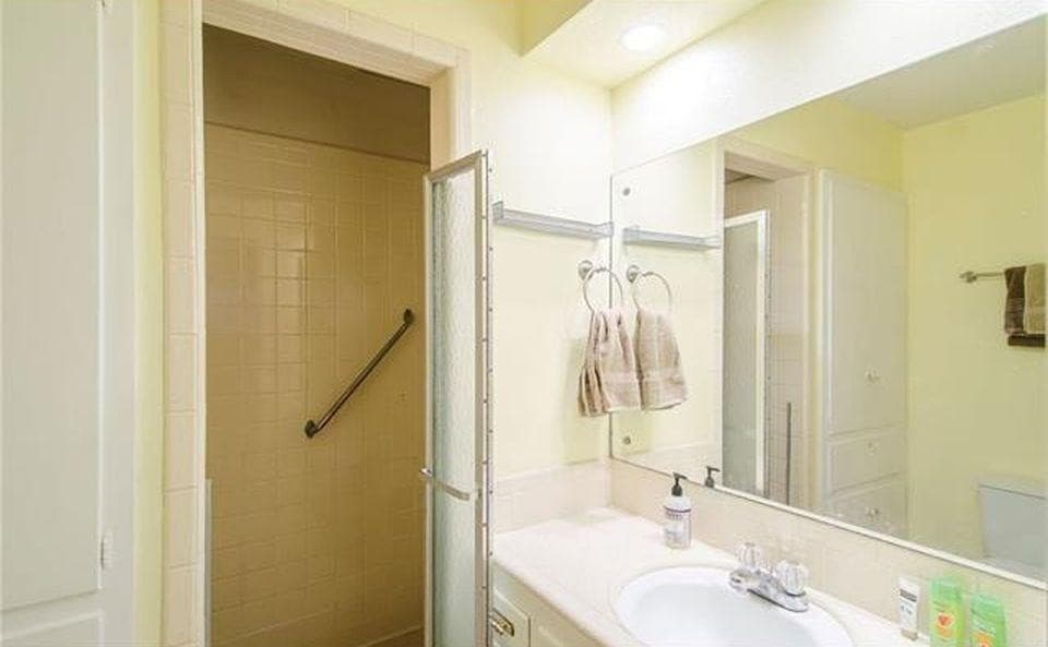 Austin Apartment: 1003 West Martin Luther King, Jr Blvd.