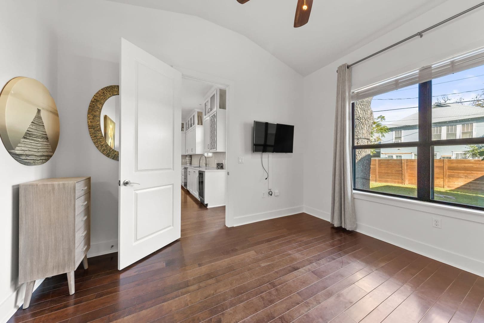 Austin Apartment: 610 W 31.5 Street