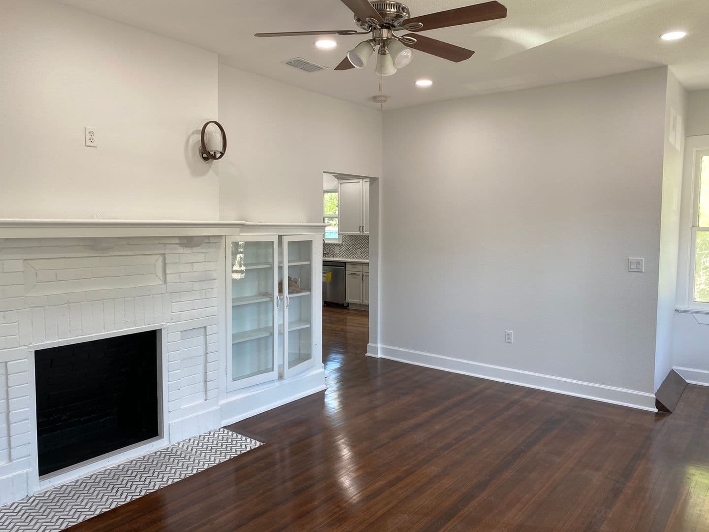 Austin House: 801 W 28th Street Unit A