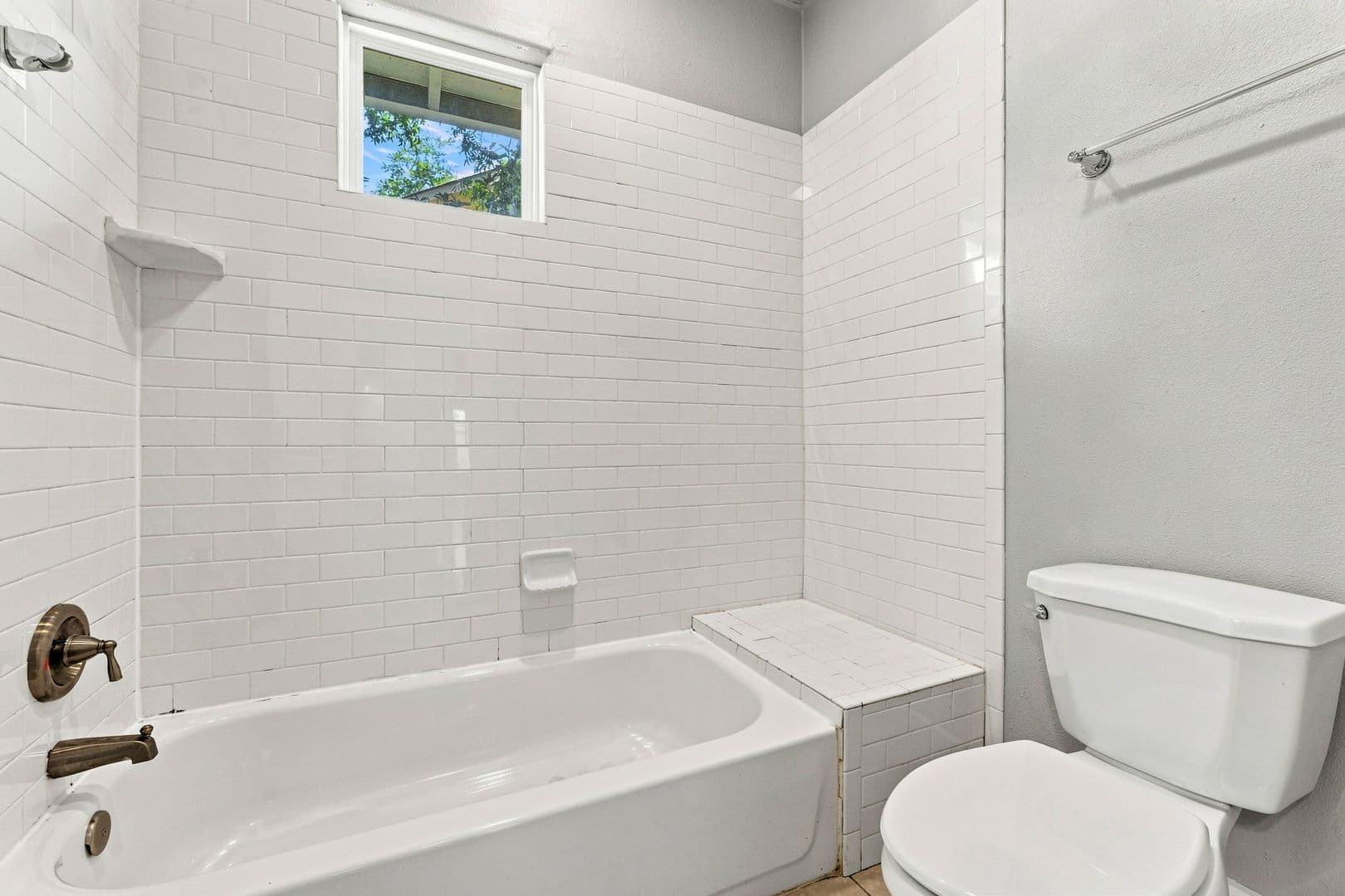 Austin Apartment: 811 W. 30th Street