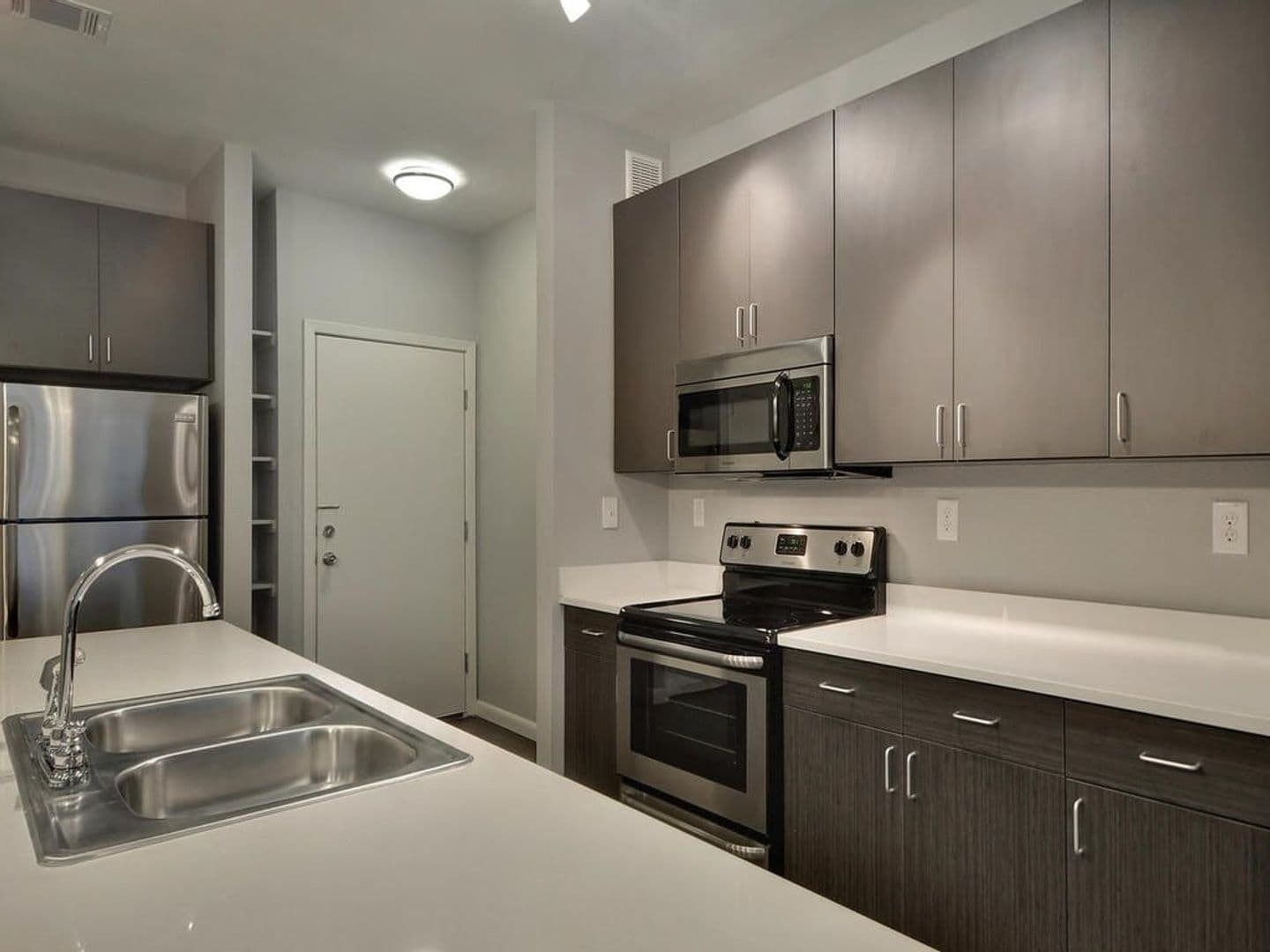 Austin Apartment: 2822 Rio Grande Street