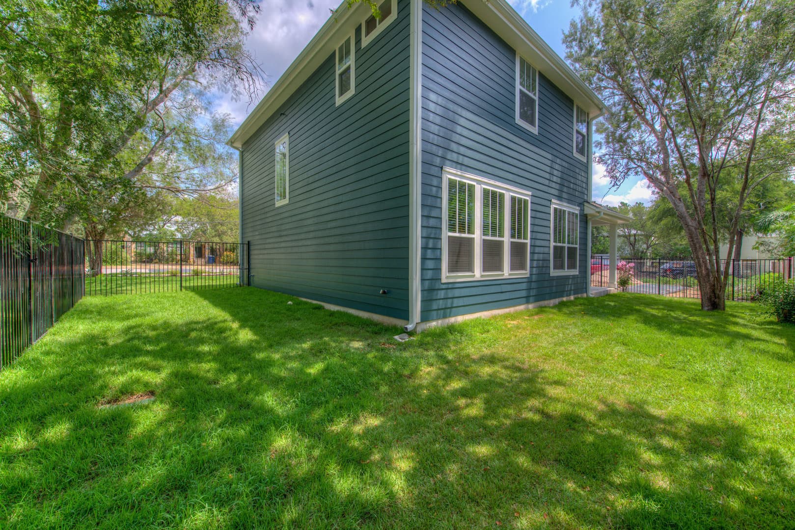 Austin House: 1205 West 22nd Street