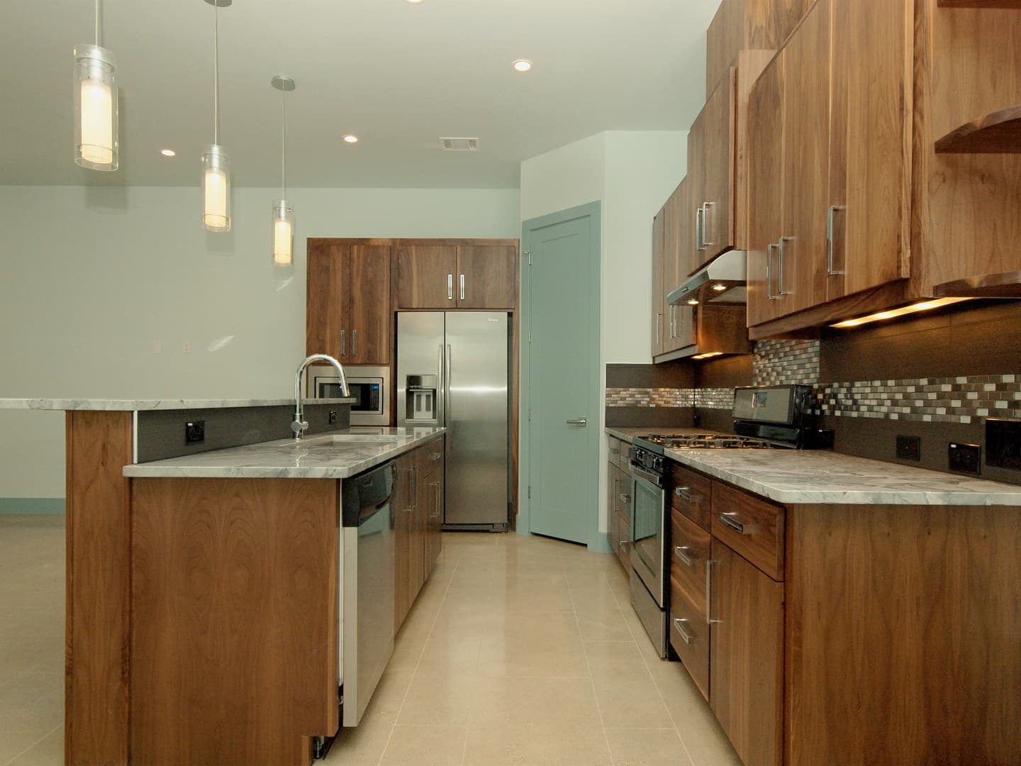 Austin Apartment: 306 Franklin Blvd