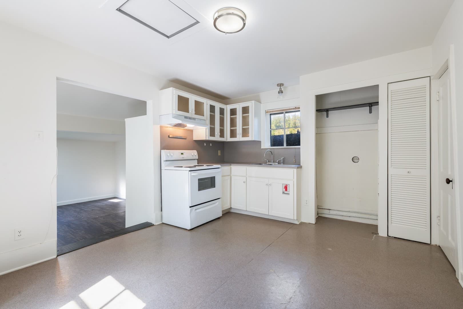 Austin Apartment: 2810 San Pedro Street