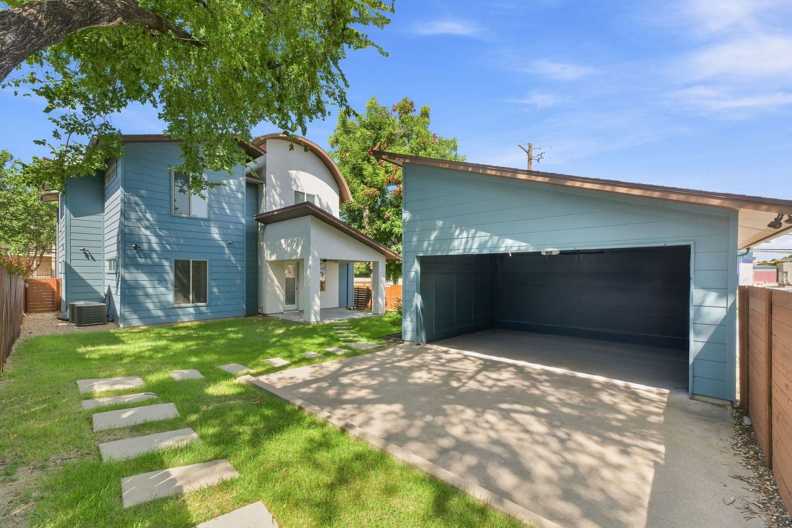 Austin House: 603 W 30th Street