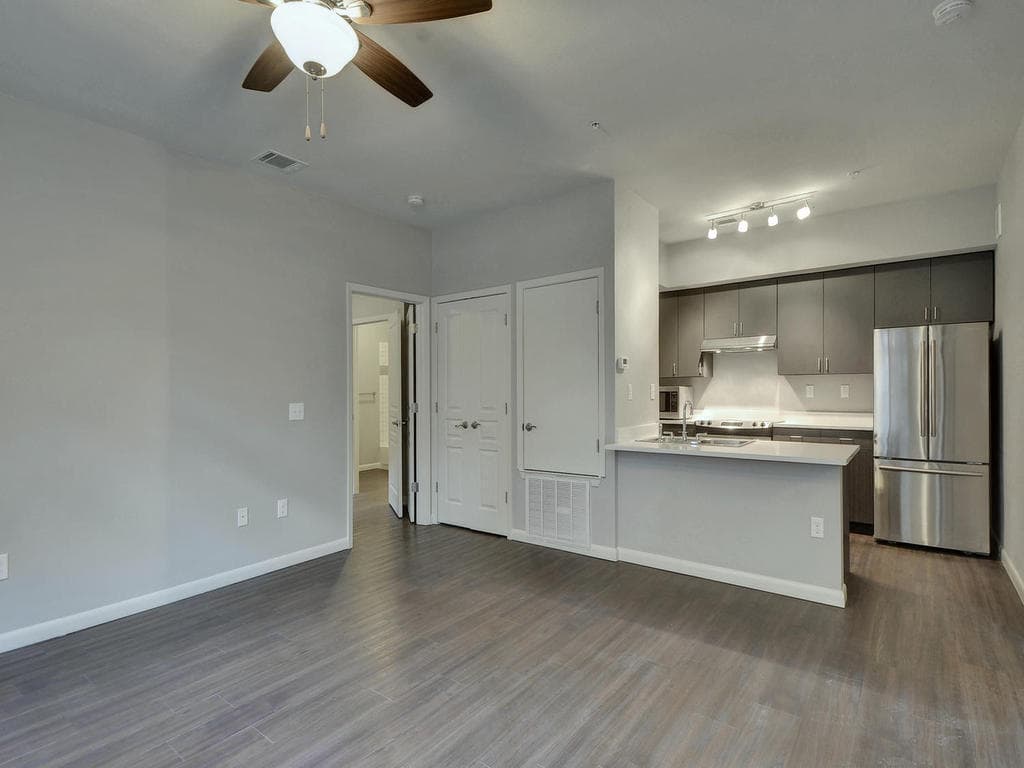 Austin Apartment: 2822 Rio Grande Street