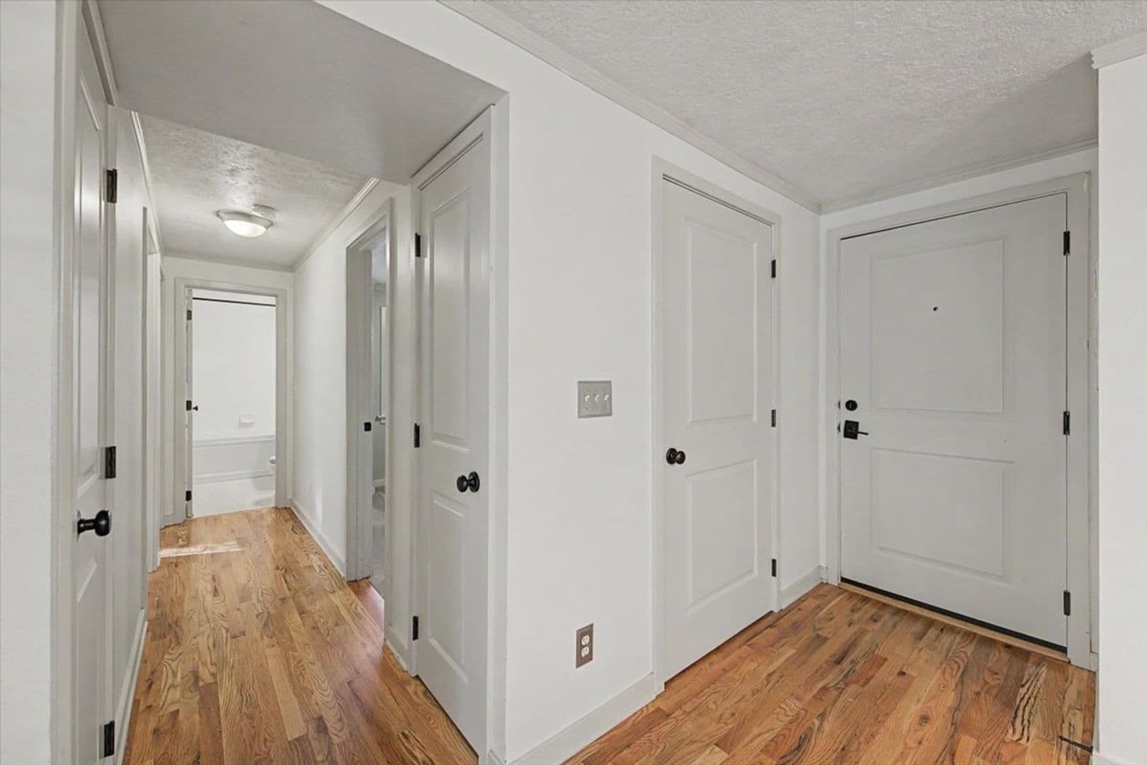 Boise House: 407 W Village Ln