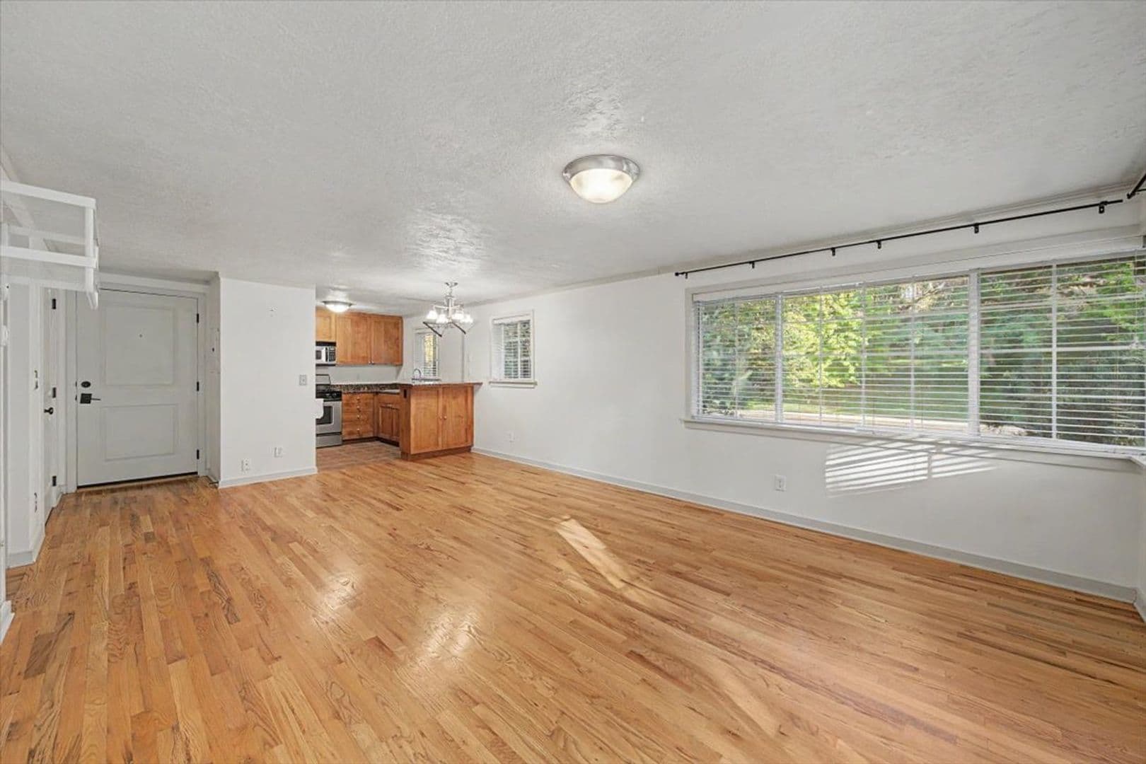 Boise House: 407 W Village Ln