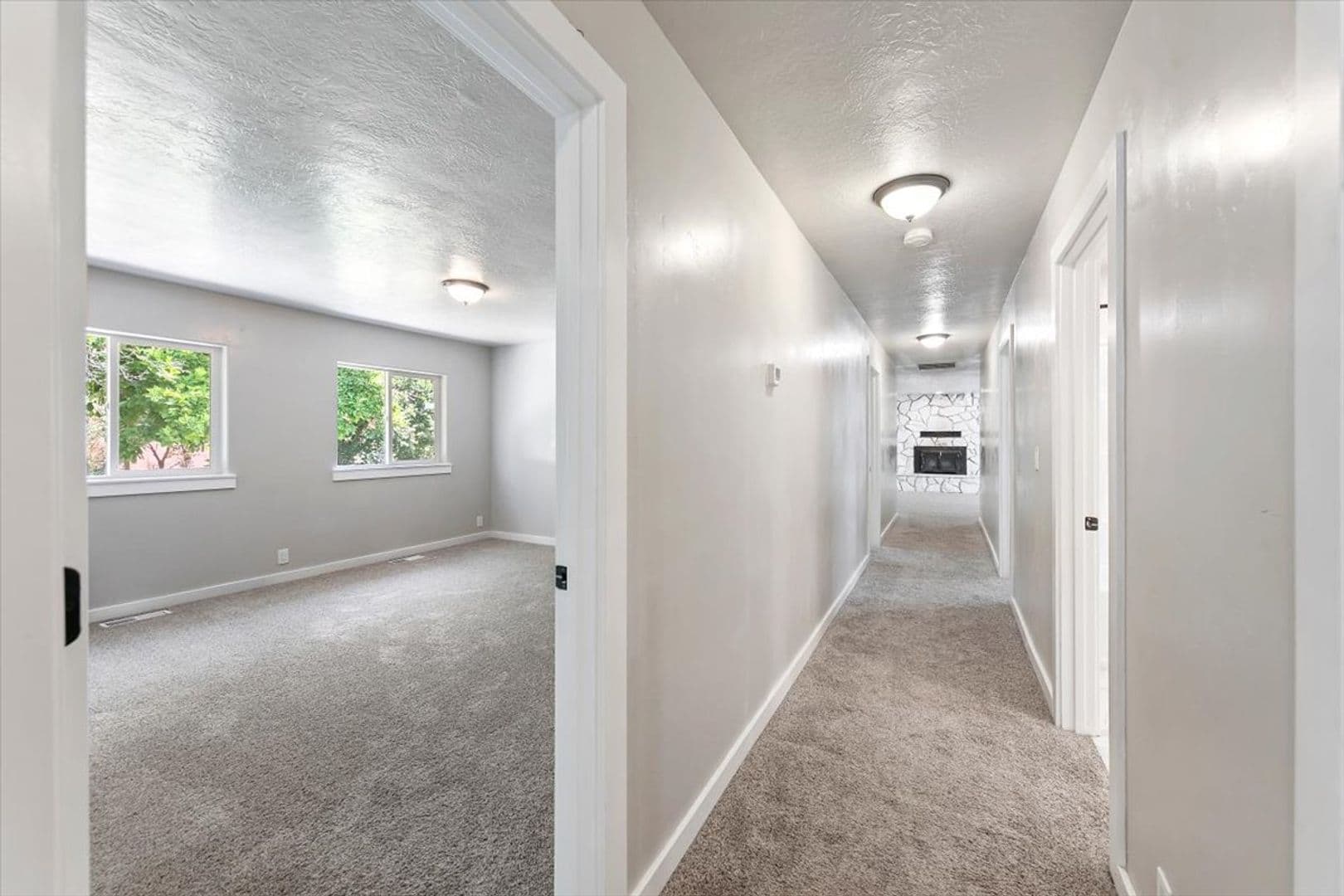 Middleton House: 297 Bard Ave