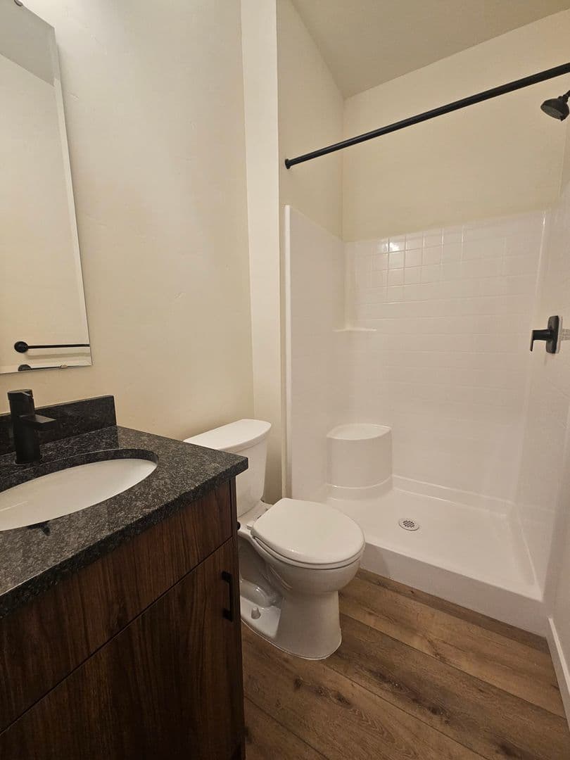 Garden City House: 7416 W Swain Ln