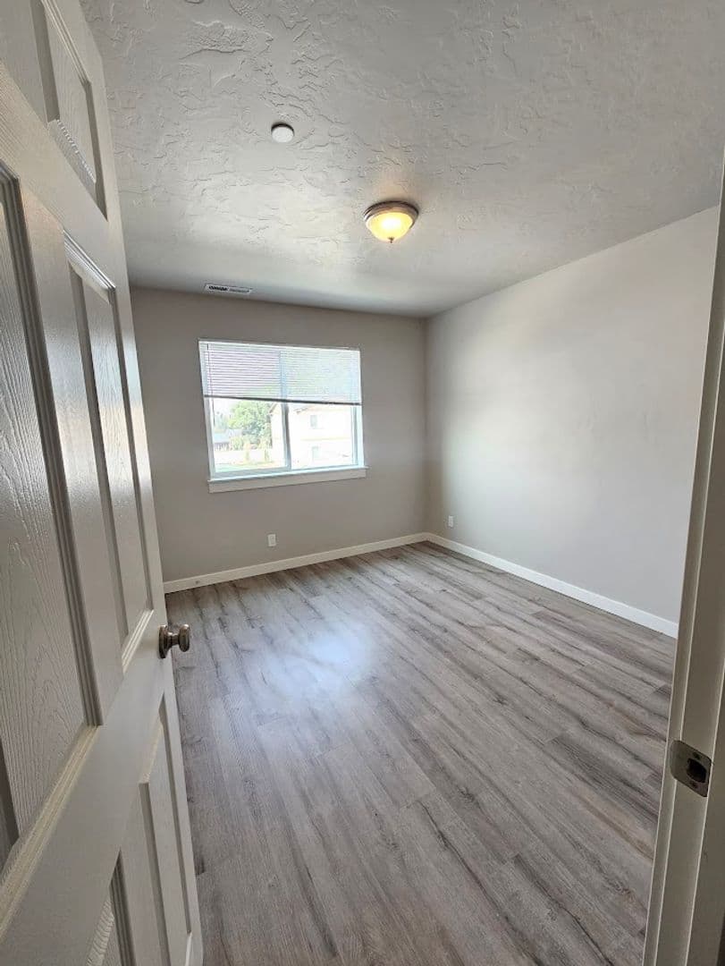 Payette Apartment: 1011 Pirate Cove