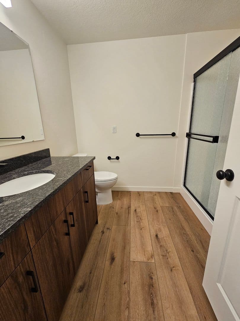 Garden City House: 7416 W Swain Ln