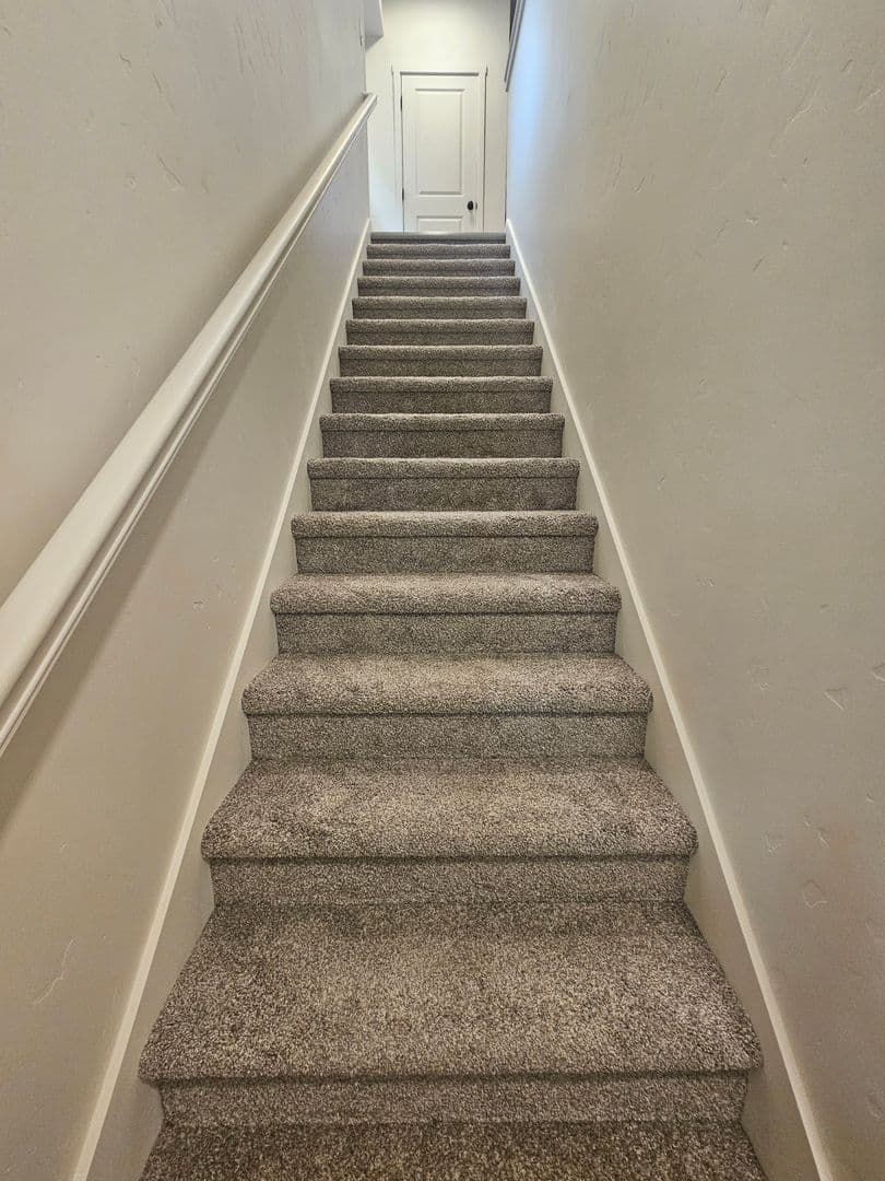 Garden City House: 7416 W Swain Ln