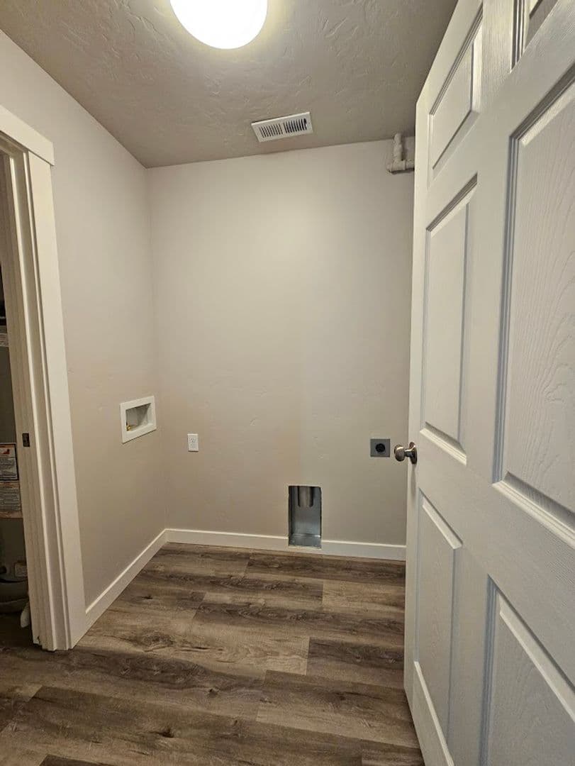 Payette Apartment: 1011 Pirate Cove