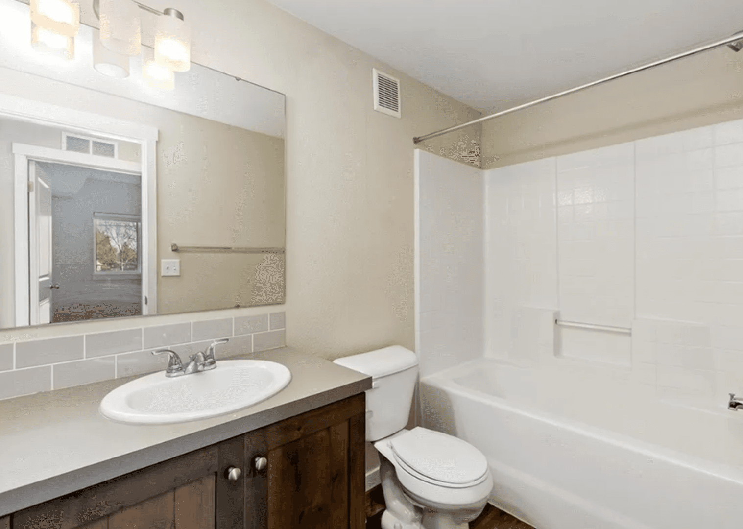 Boise Apartment: W. King St.