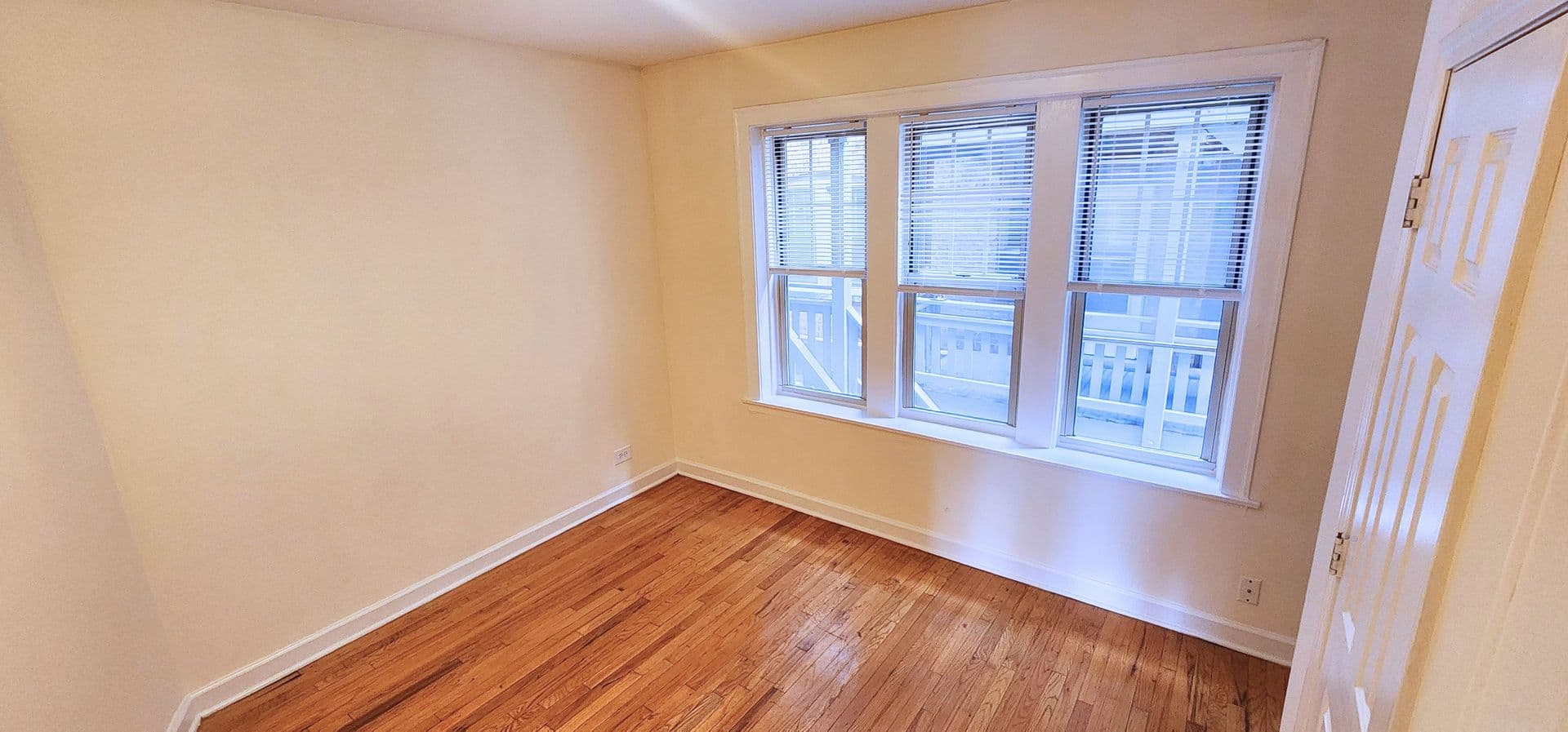 Chicago Apartment: 2607 N Lamon Ave Unit B1