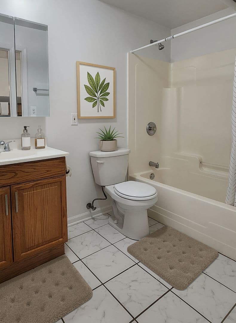 Evanston Apartment: 127-129 Ridge/829-833 Dobson