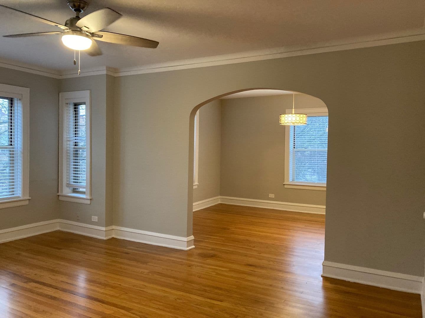 Chicago Apartment: 2317-2325 W. Chase Avenue