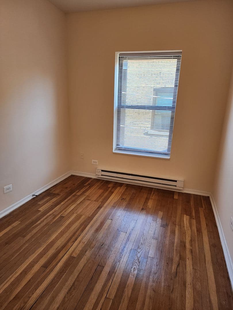 Chicago Apartment: 1714 W. Jonquil Terrace Unit 3E
