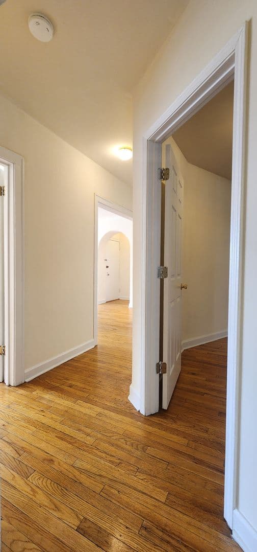 Chicago Apartment: 2607 N Lamon Ave Unit B1