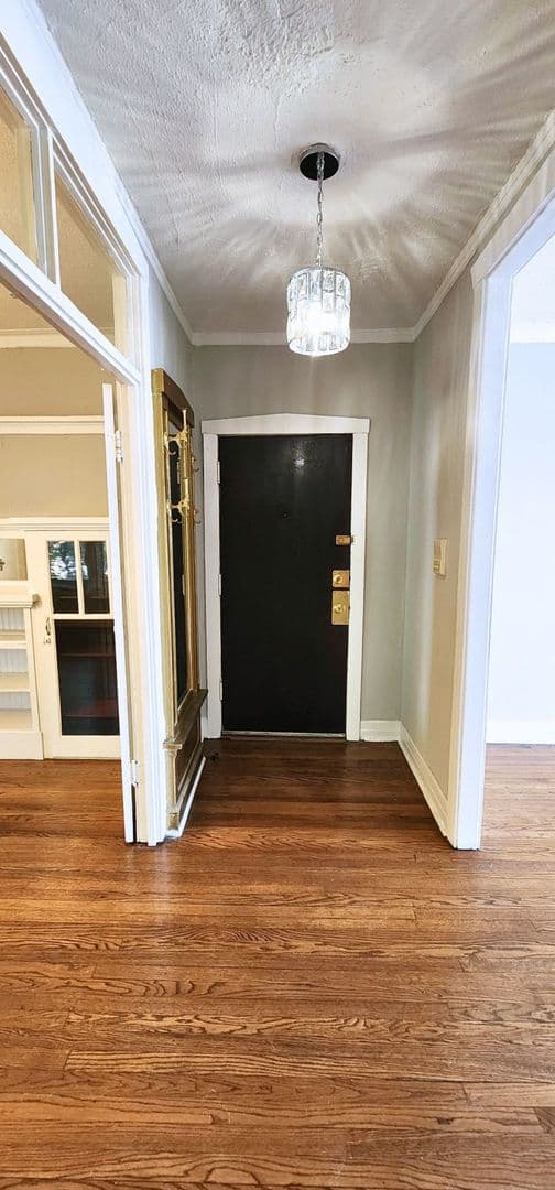 Chicago Apartment: 4851-57 S. Evans/740-42 E. 49th Street