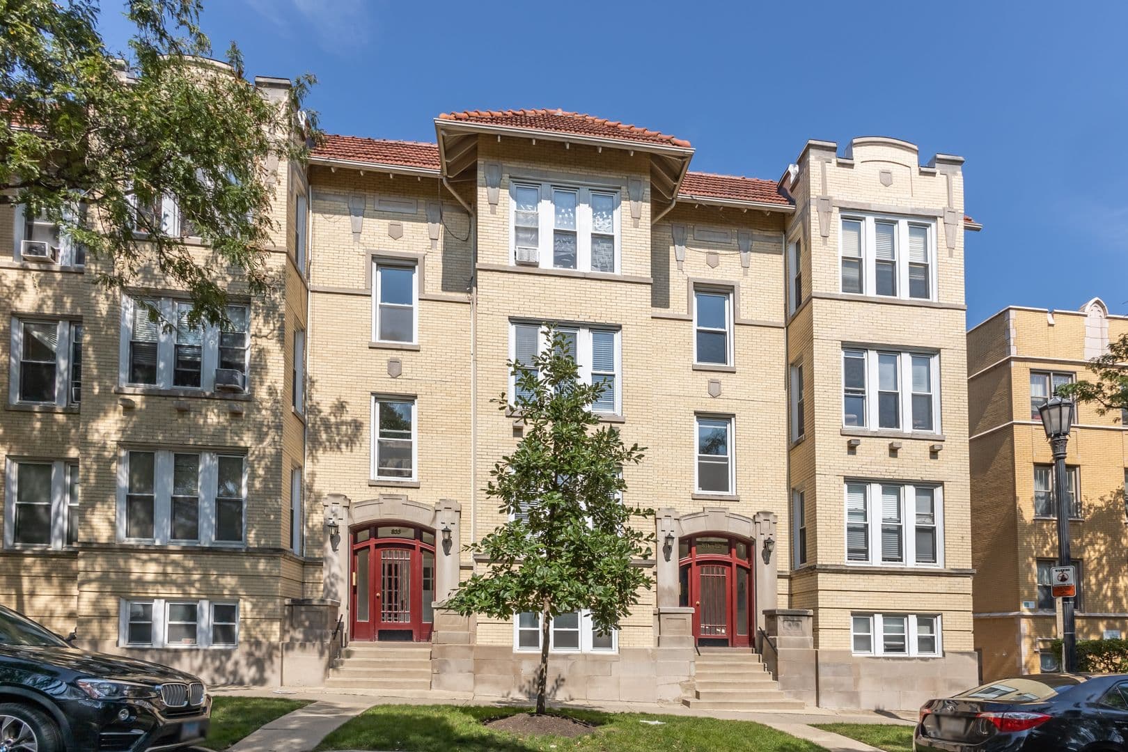 Evanston Apartment: 127-129 Ridge/829-833 Dobson