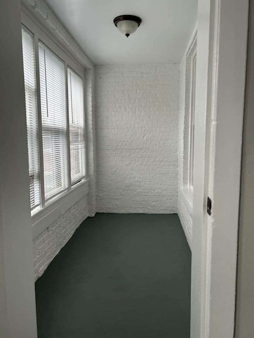 Chicago Apartment: 2104-2118 W. Birchwood Avenue/7502-7510 N. Hoyne Avenue