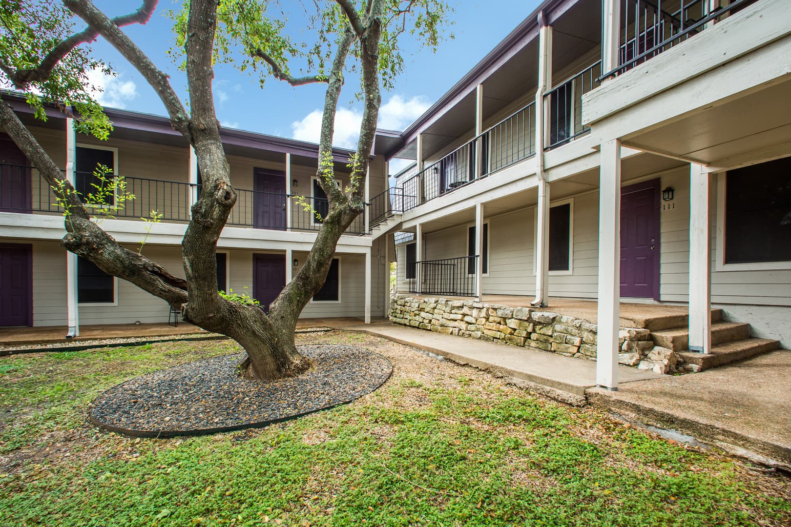 Austin Apartment: 1720 Woodward Street