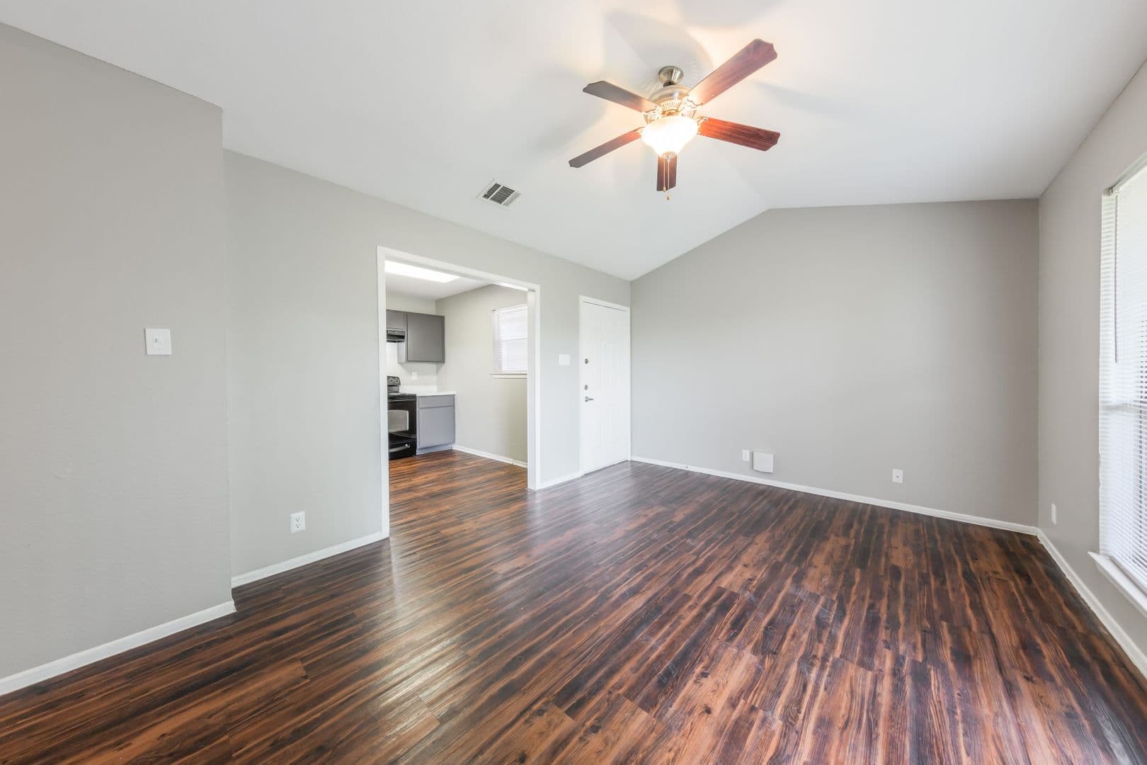 San Marcos Apartment: 1623 Aquarena Springs Drive