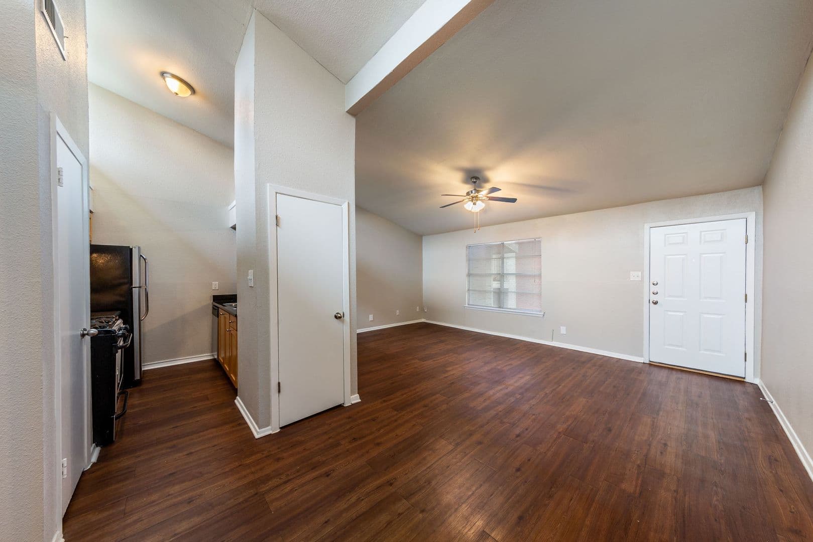 Austin Apartment: 1900 Burton Dr