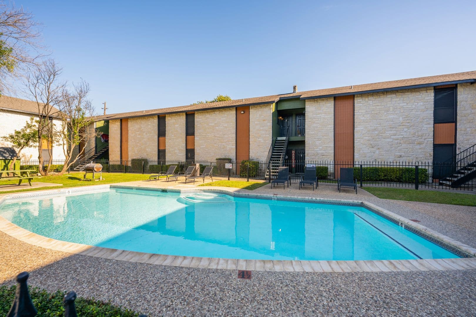 San Marcos Apartment: 1623 Aquarena Springs Drive