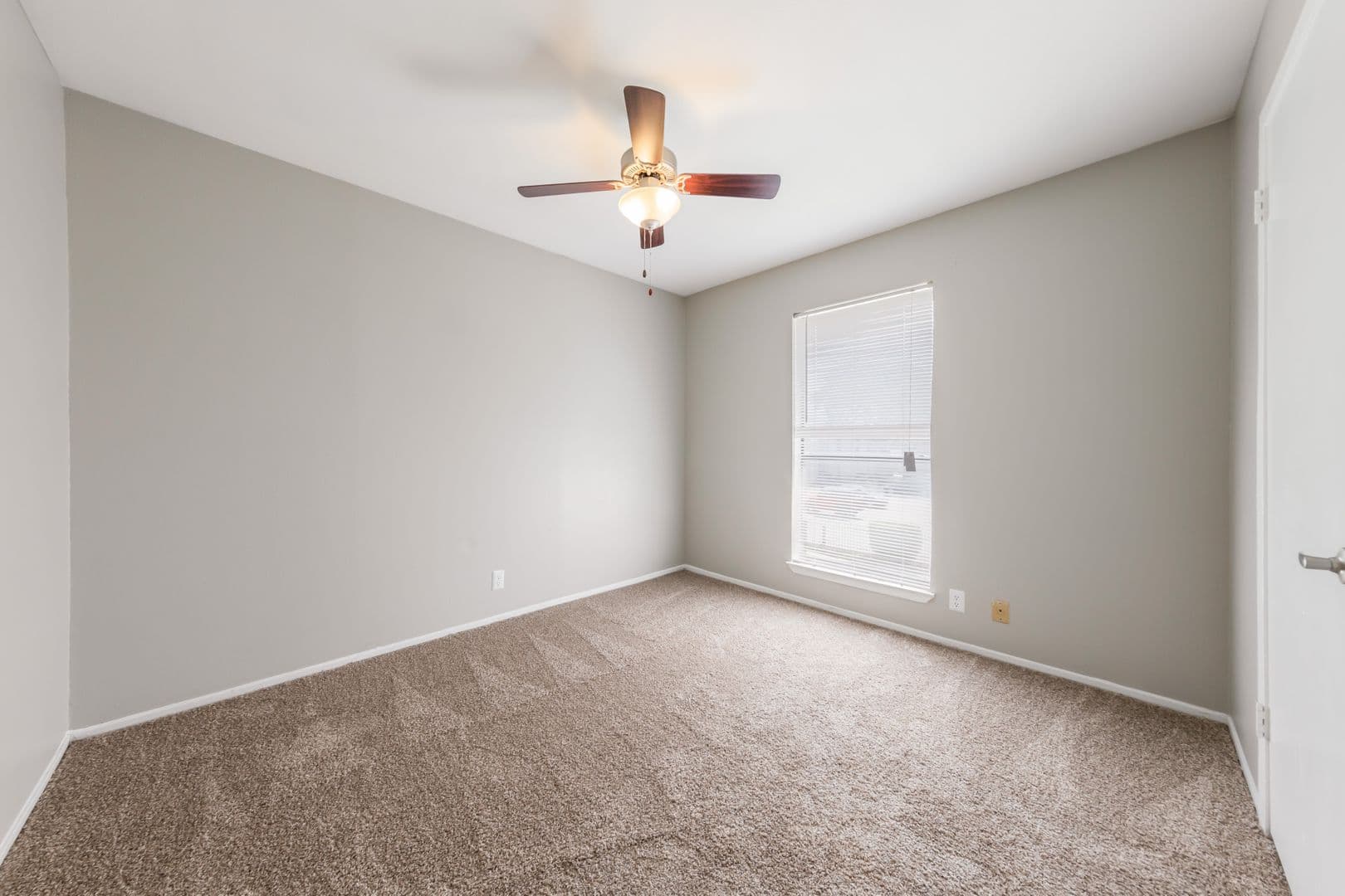 San Marcos Apartment: 1623 Aquarena Springs Drive