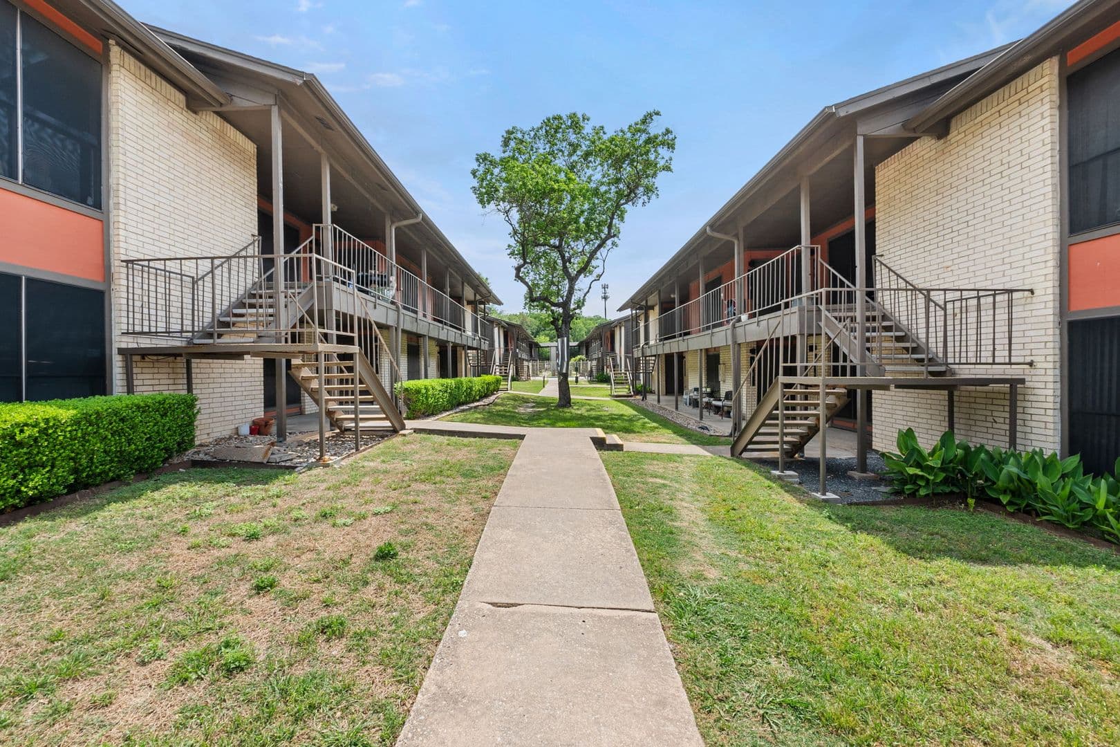 Austin Apartment: 2001 South IH 35