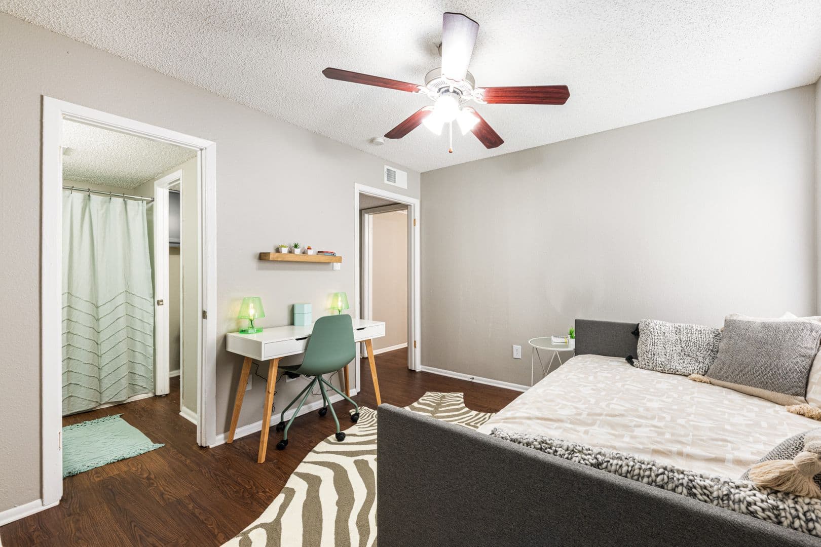 Austin Apartment: 1720 Woodward Street
