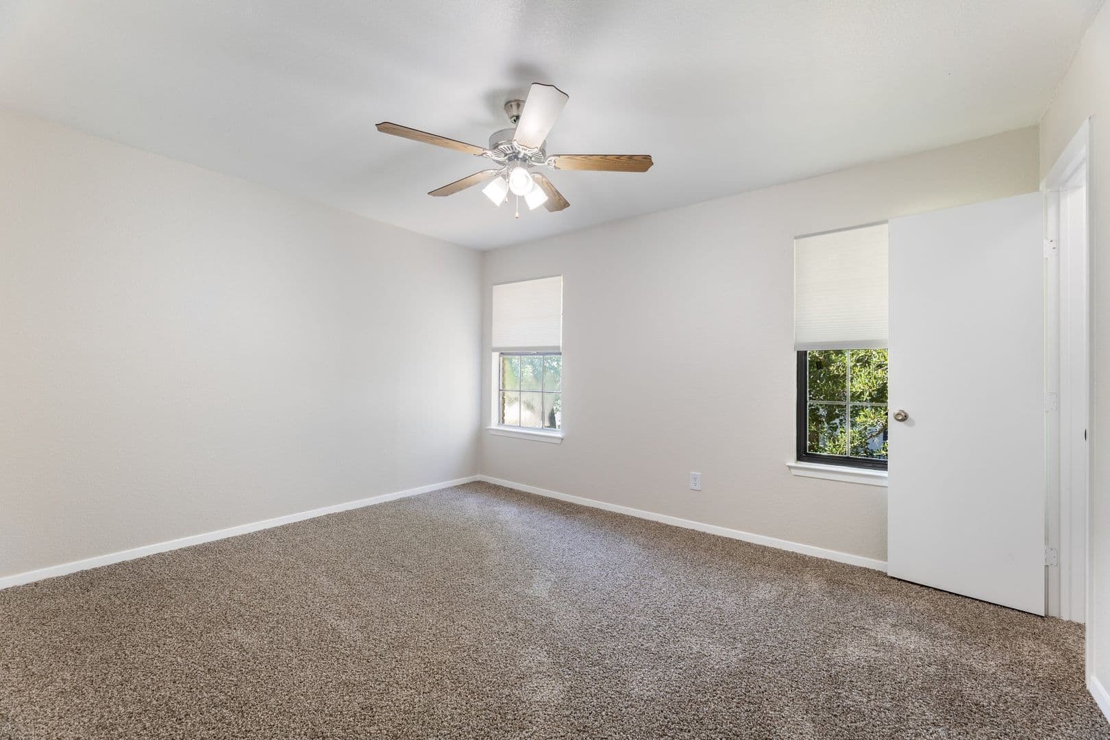 Taylor Apartment: 210 W. Lake Drive