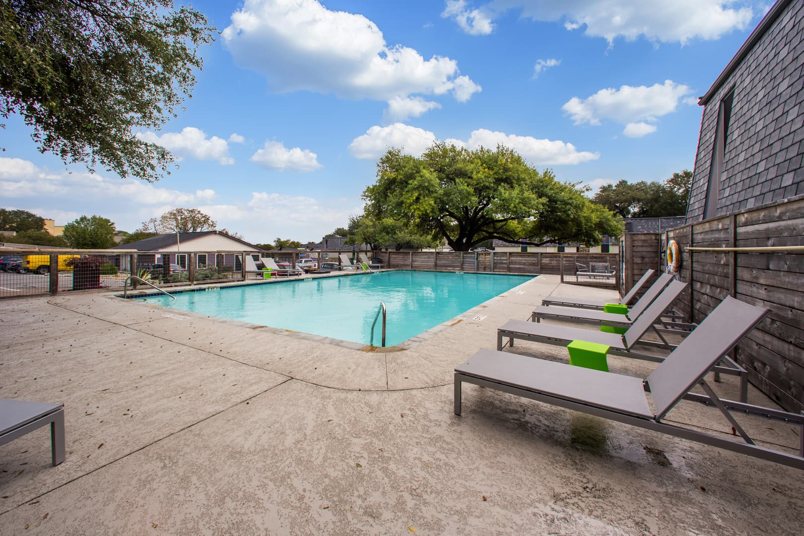 Austin Apartment: 1720 Woodward Street