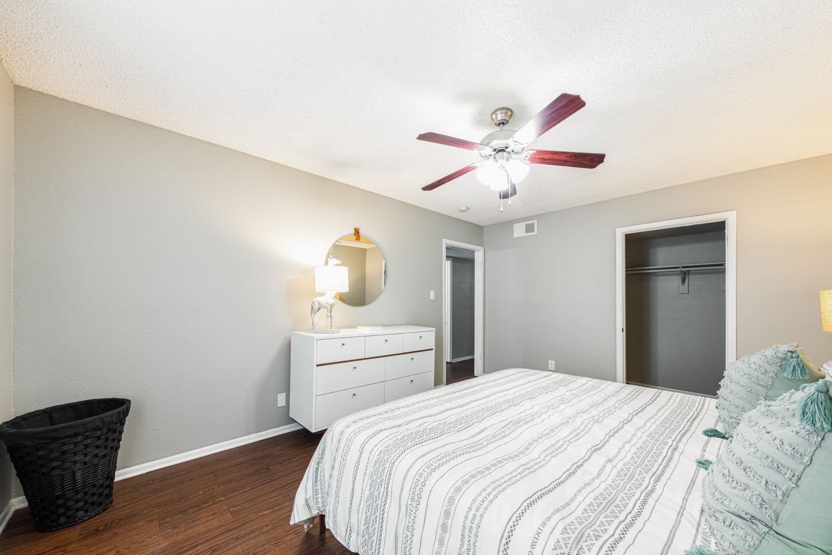 Austin Apartment: 1720 Woodward Street